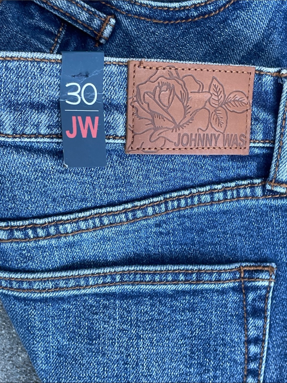 Johnny Was Indigo Denim Straight-Leg Jeans with Multicolor Embroidery 30 - Picture 4 of 12